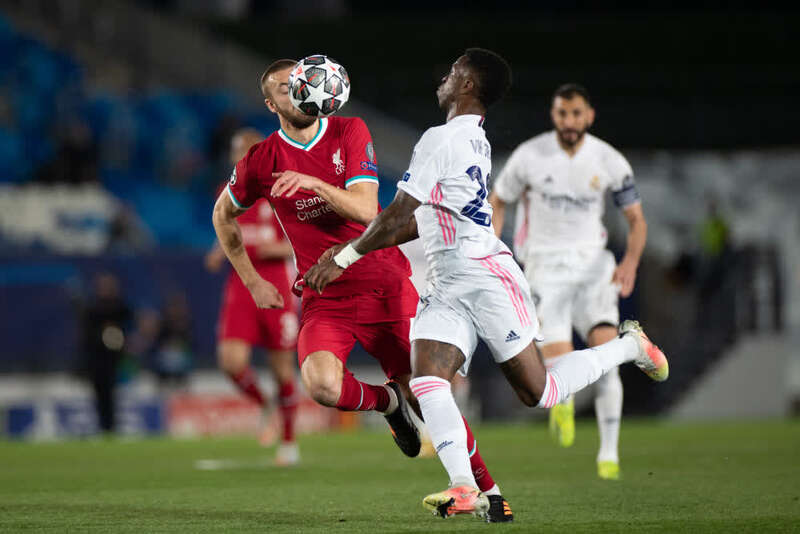 的中场调度 的中场调度